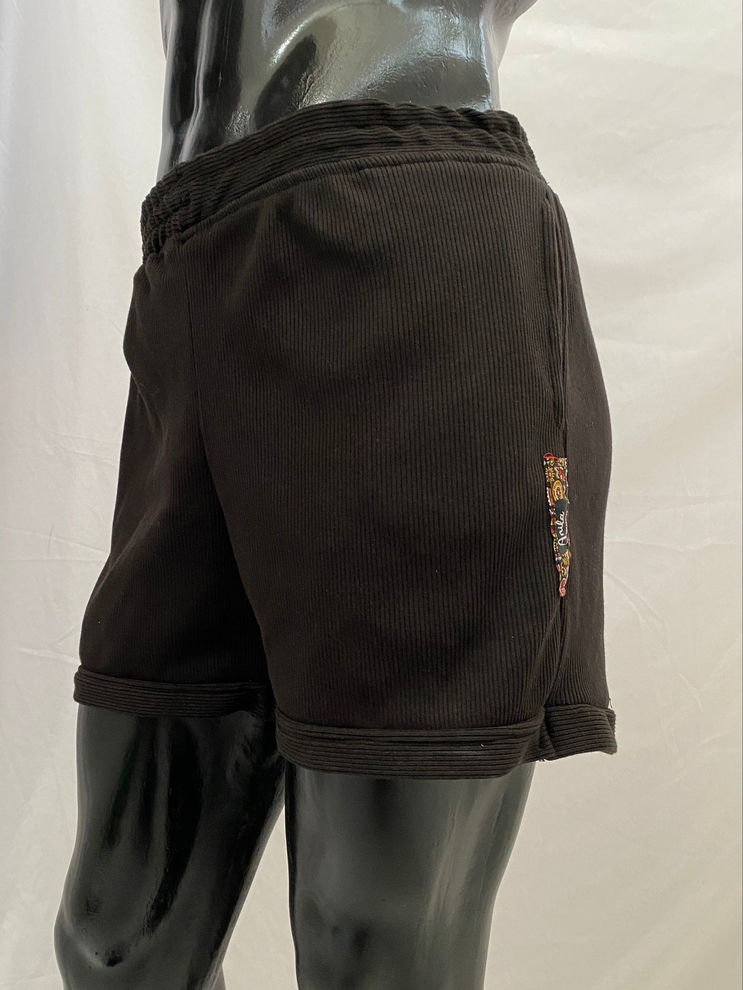Conjunto Camiseta  Sar-Ankara + Shorts negro - Estilo Africano Único