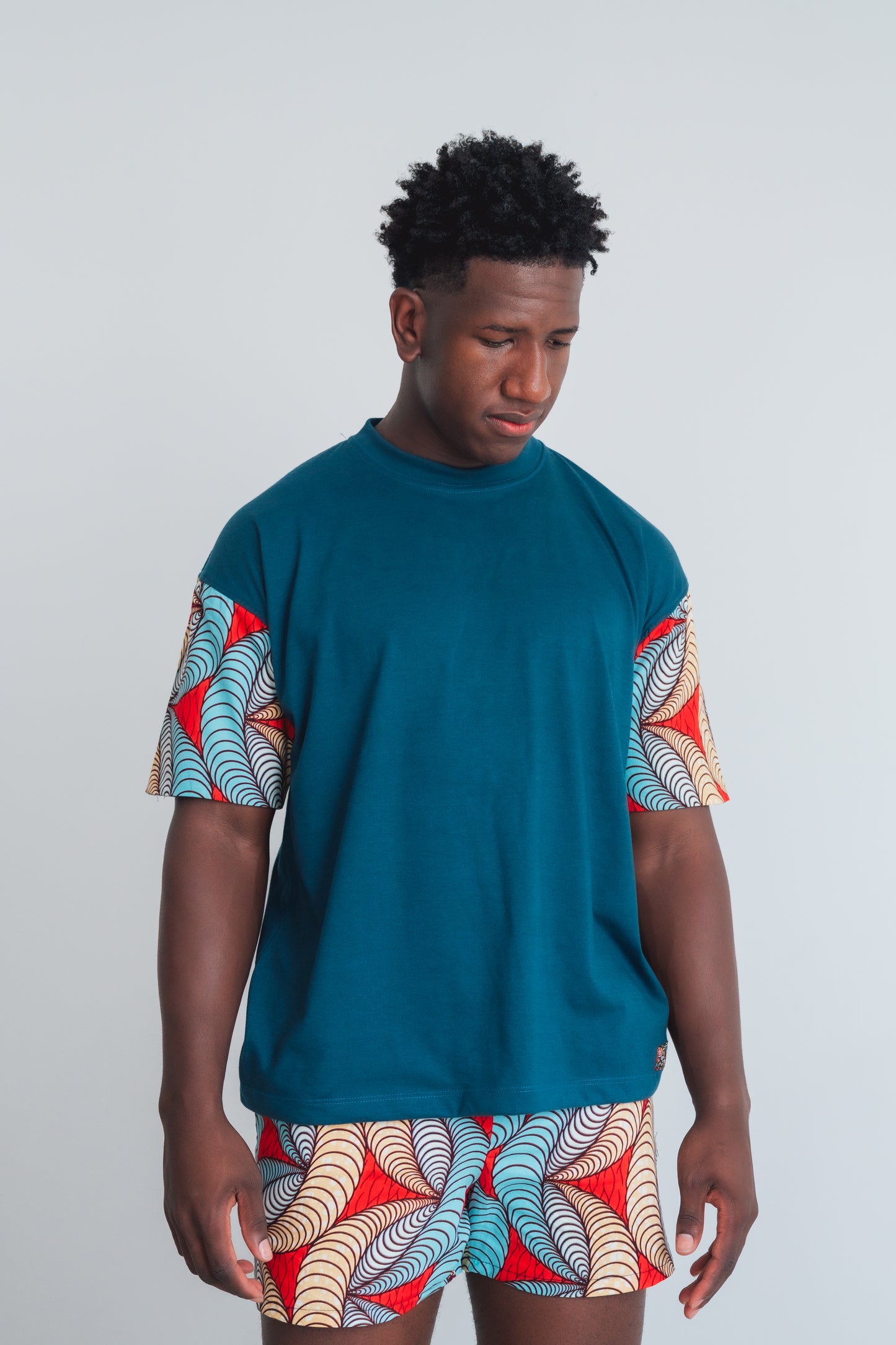 Conjunto Oversize + Shorts Sar-Ankara - Estilo Africano Único