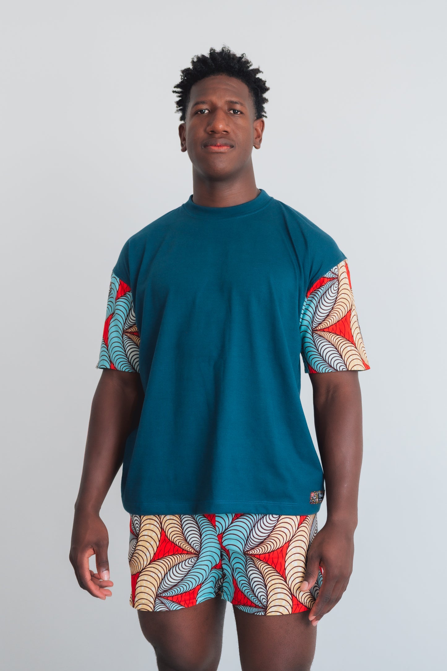 Conjunto Oversize + Shorts Sar-Ankara - Estilo Africano Único